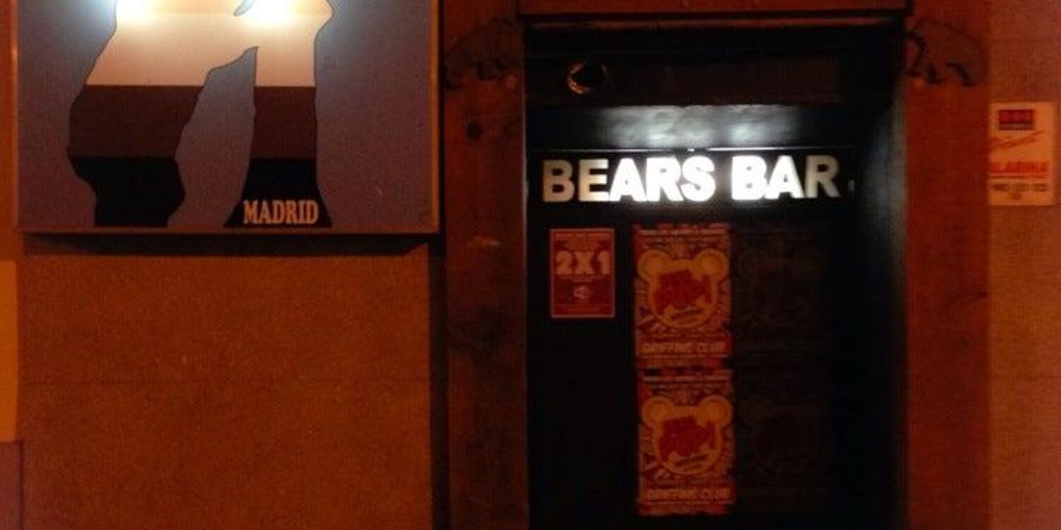 Bears Bar entrance, Chueca