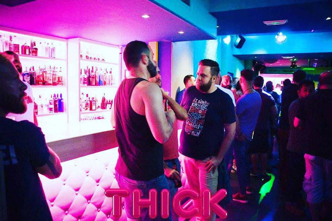 Thick bar interior, Chueca